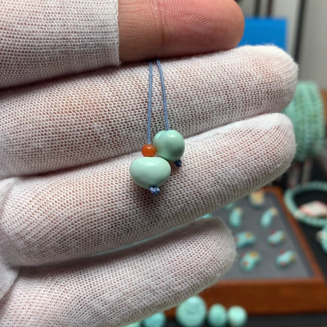 绿松石未镶嵌挂件