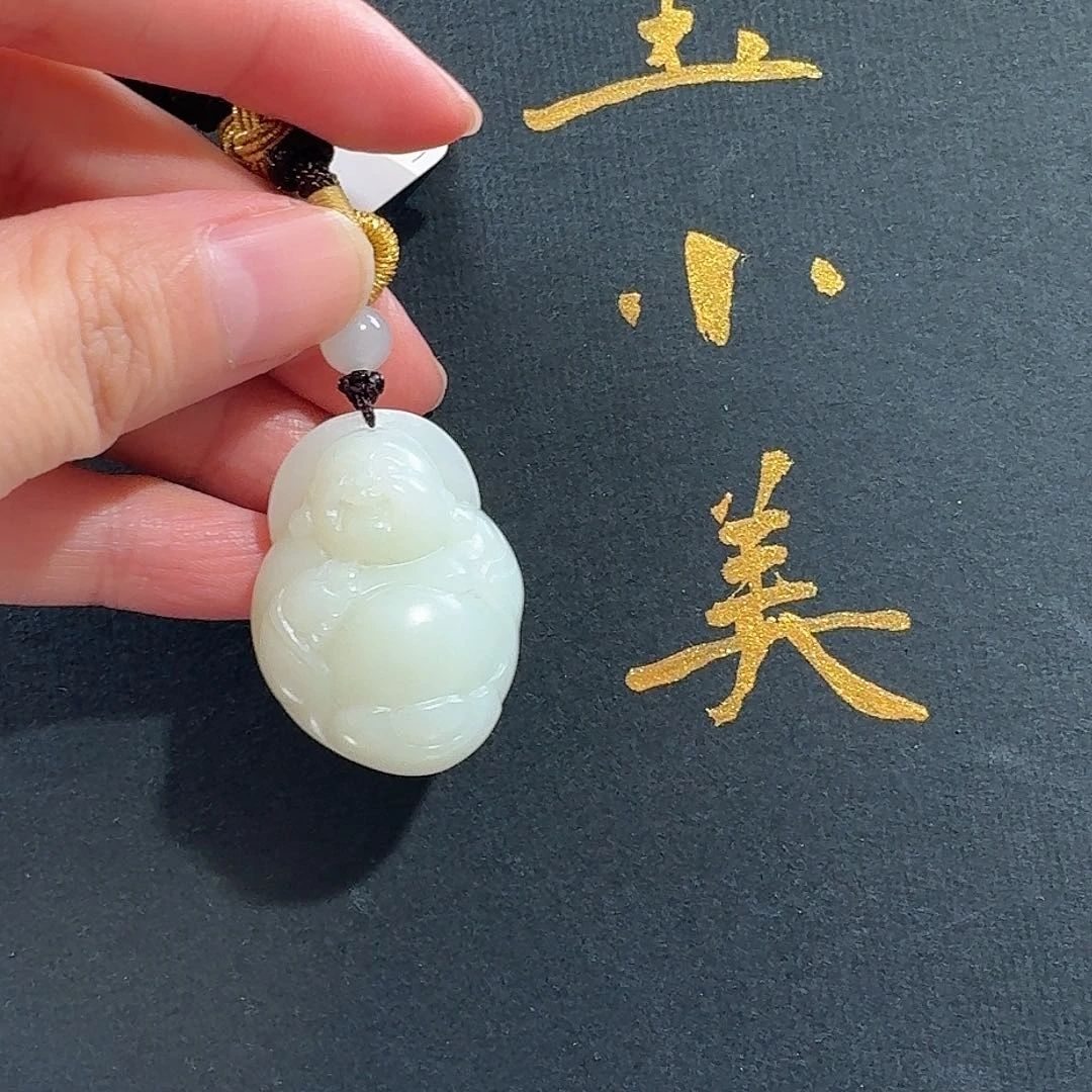 颈饰未镶嵌和田玉米达