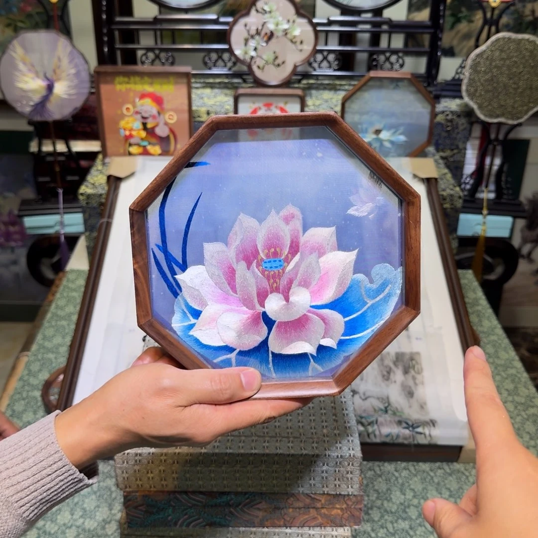 刺绣手工苏绣工艺制作技艺精湛