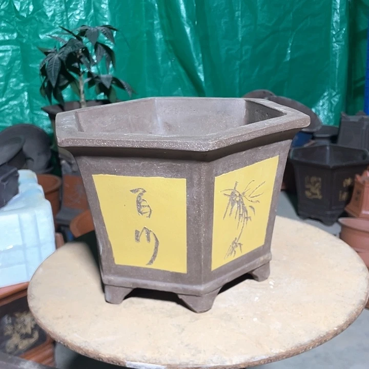 32黄色六方花盆花盆