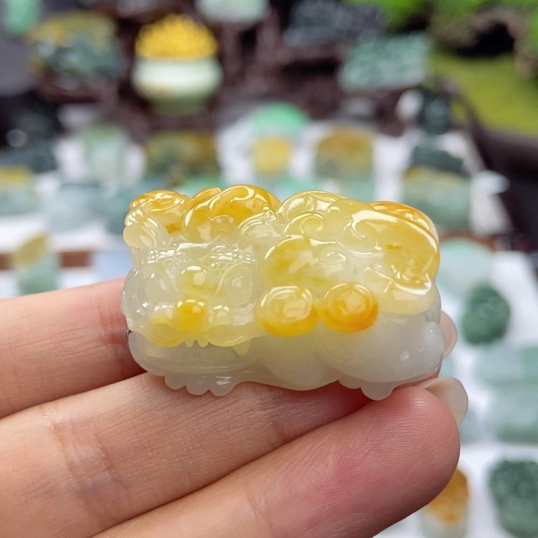 翡翠未镶嵌颈饰A3 黄金甲含珠霸王貔貅