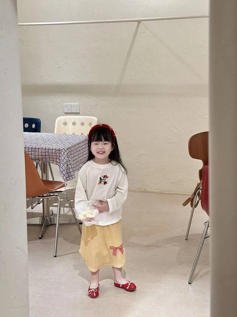 《小思家》韩版女童2025年春夏新款休闲风贴贴小老鼠T恤半身裙套装