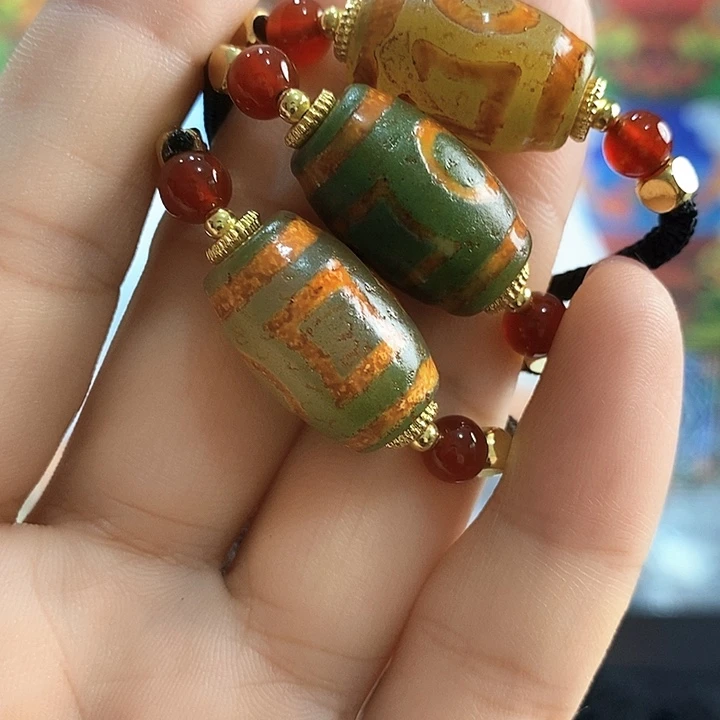 未镶嵌颈饰玛瑙/玉髓3多样性发其一