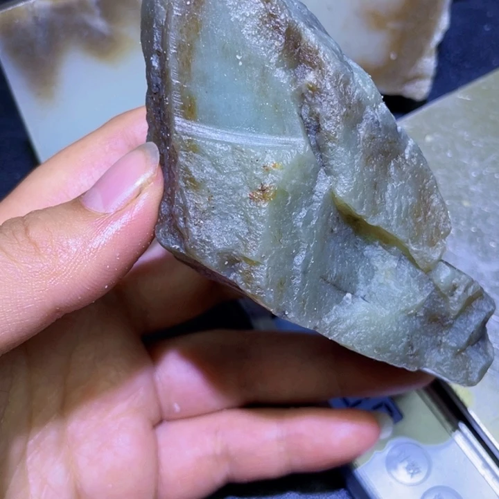 和田玉未镶嵌珠宝半成品