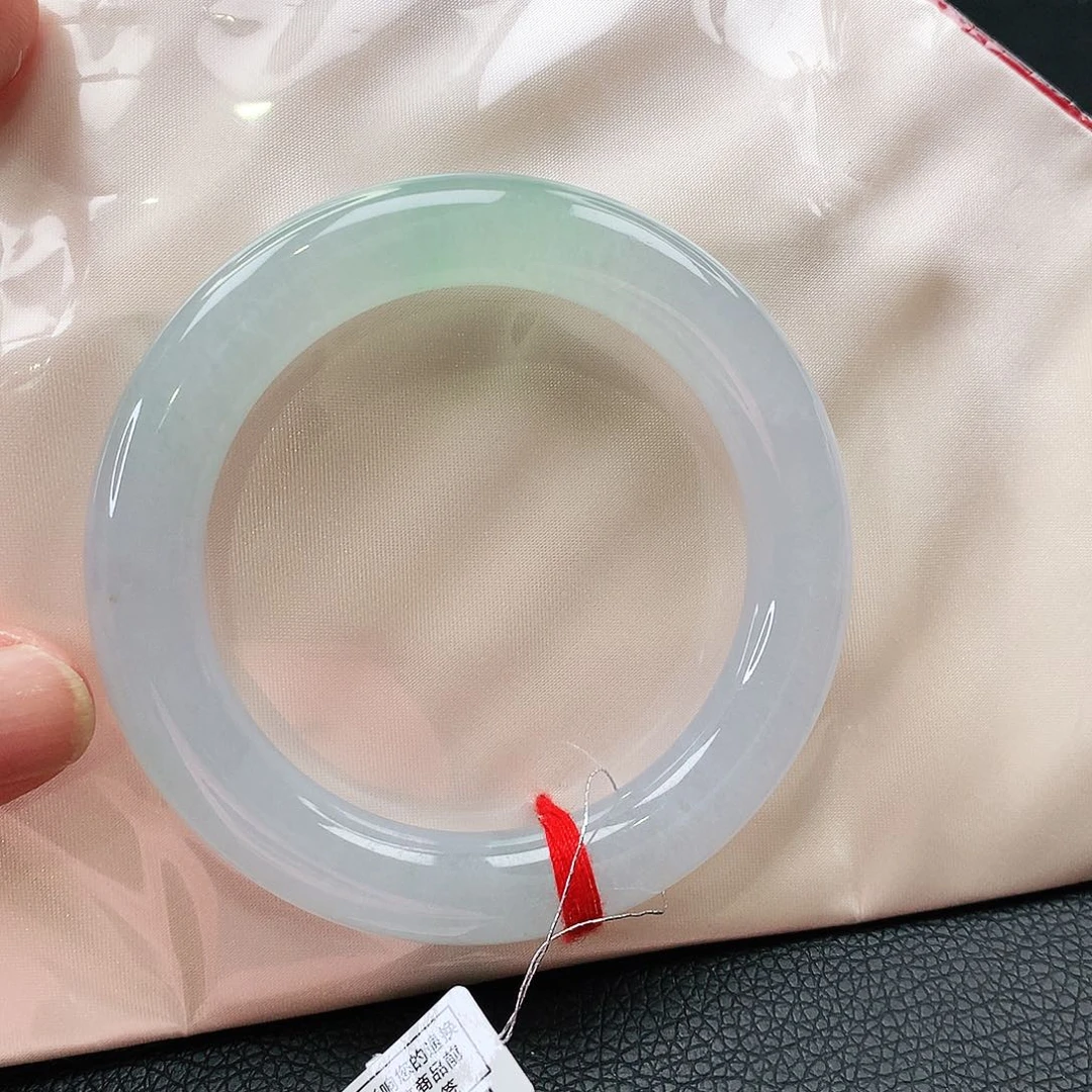 未镶嵌手镯翡翠天然翡翠手镯