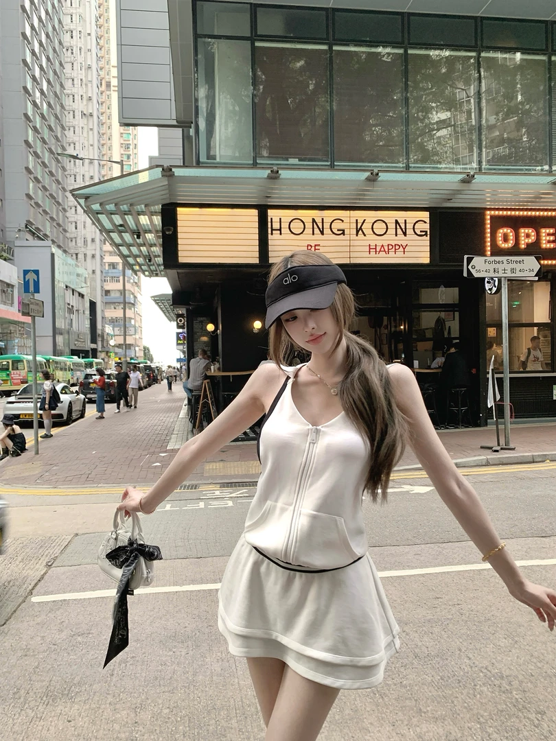 【轻氧少女】美式运动撞色连帽露背连衣裙女夏季2025新款显瘦短裙子