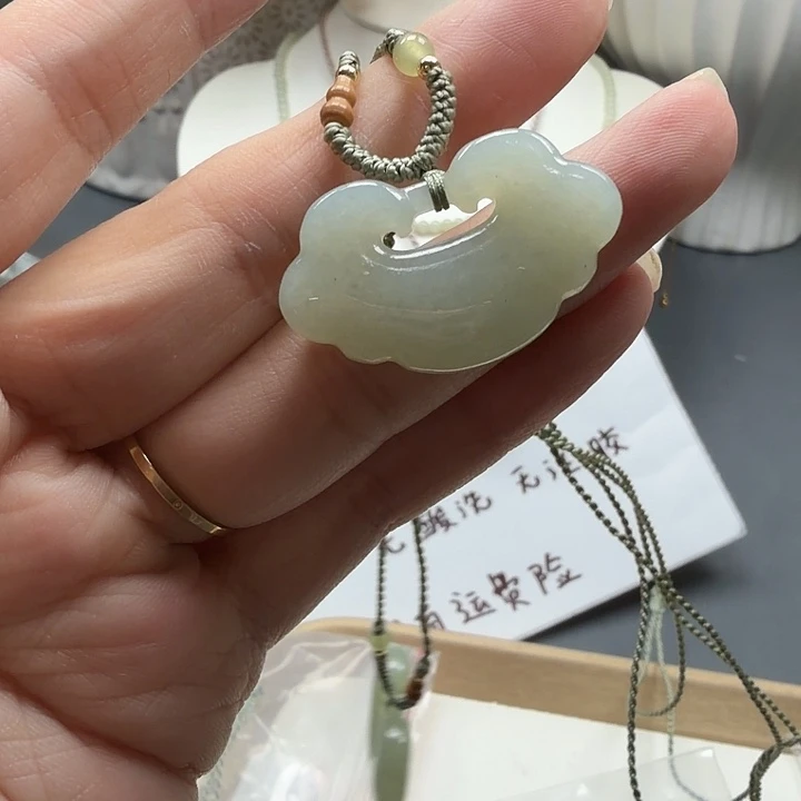 和田玉未镶嵌颈饰19