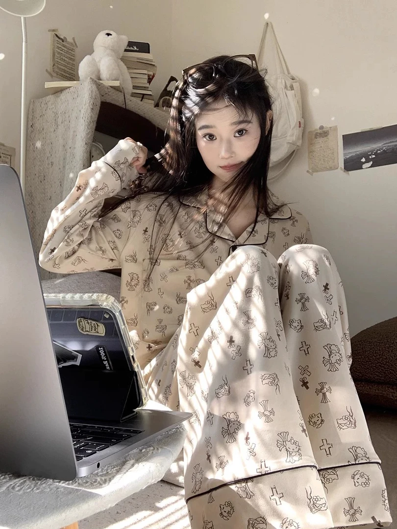 凯蒂猫睡衣女春秋季2025年新款复古设计高级感长袖网红家居服套装