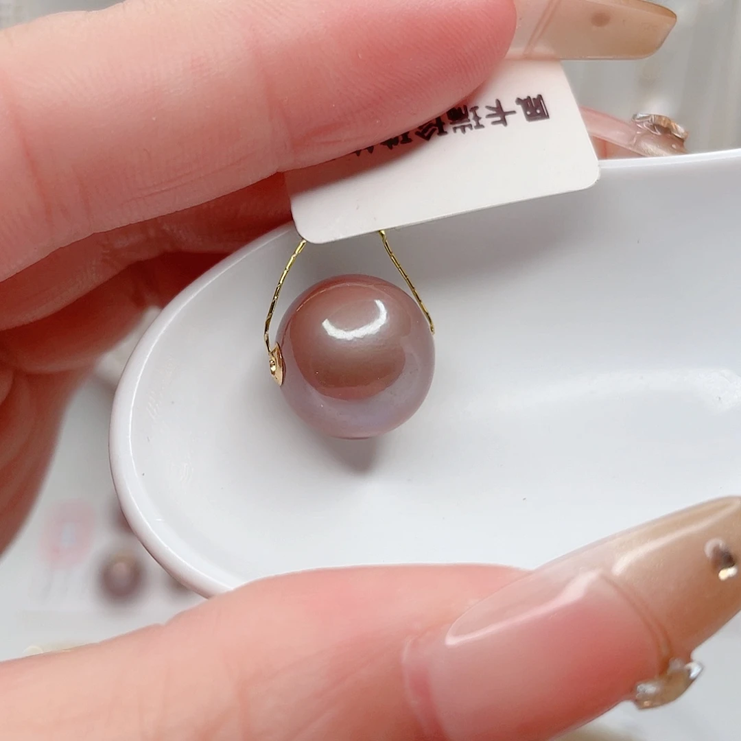 18K金镶嵌淡水珍珠吊坠(赠链)