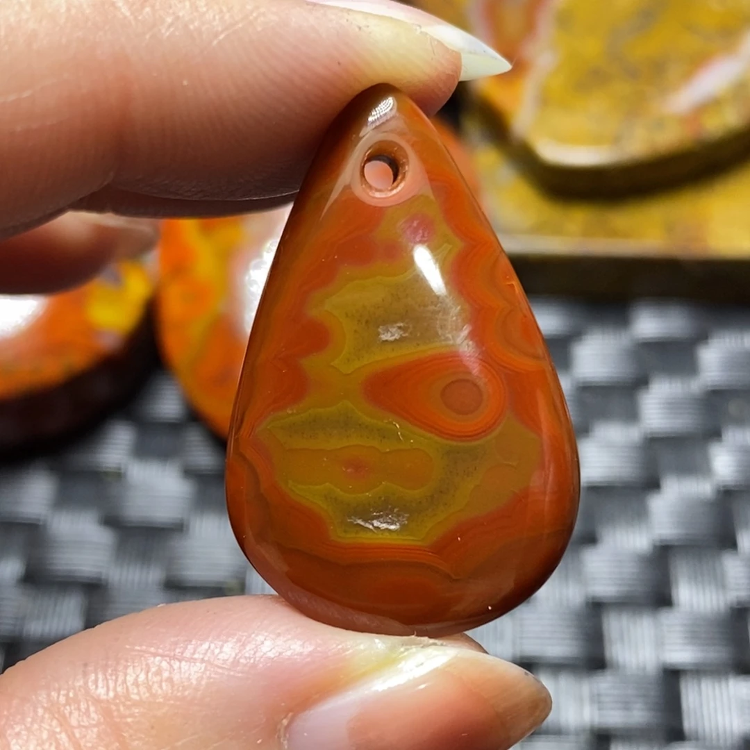 玛瑙/玉髓挂件未镶嵌