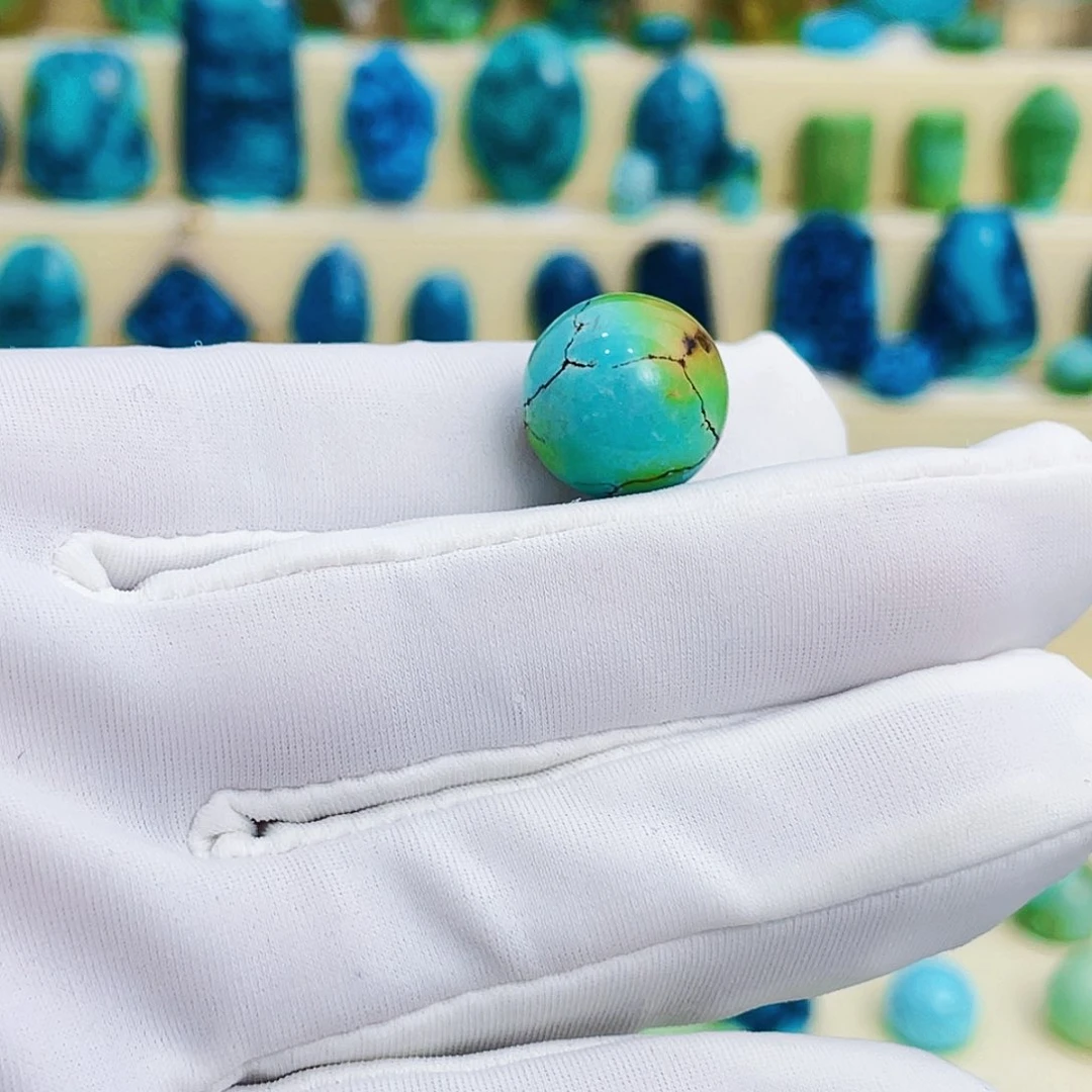 绿松石未镶嵌颈饰