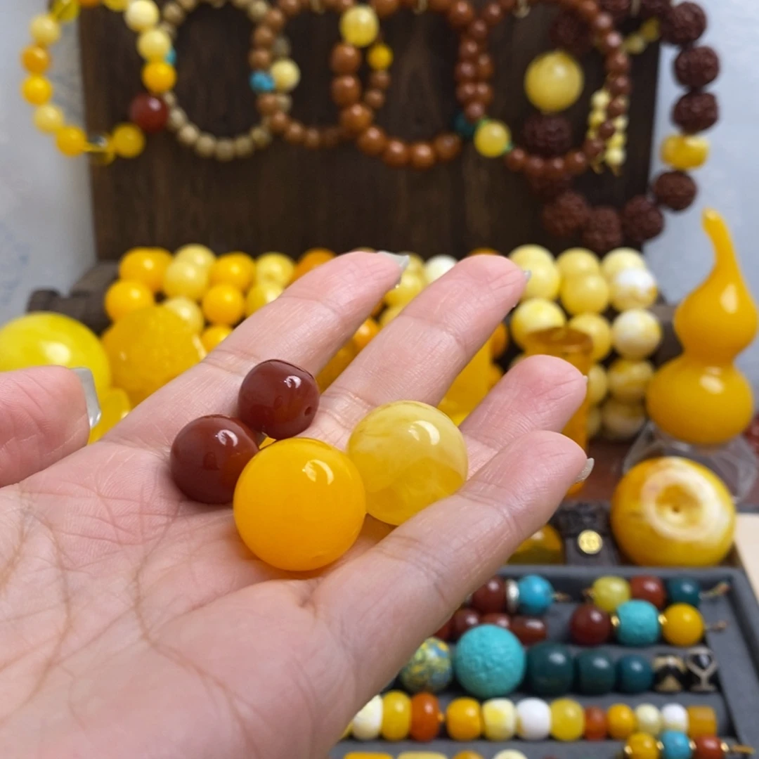 无非金属20mm圆两颗 13红老邢 14红圆