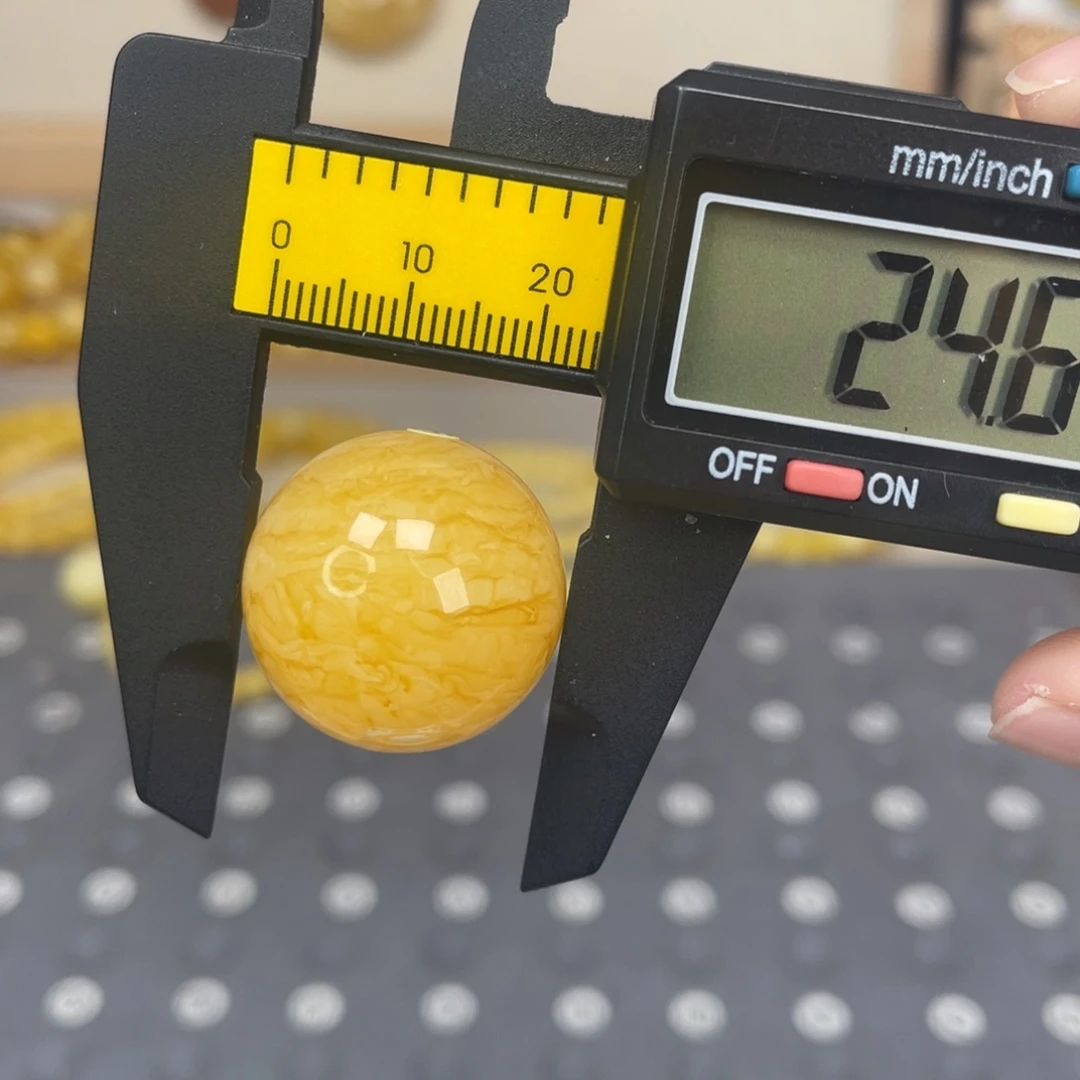 琥珀未镶嵌裸石93号