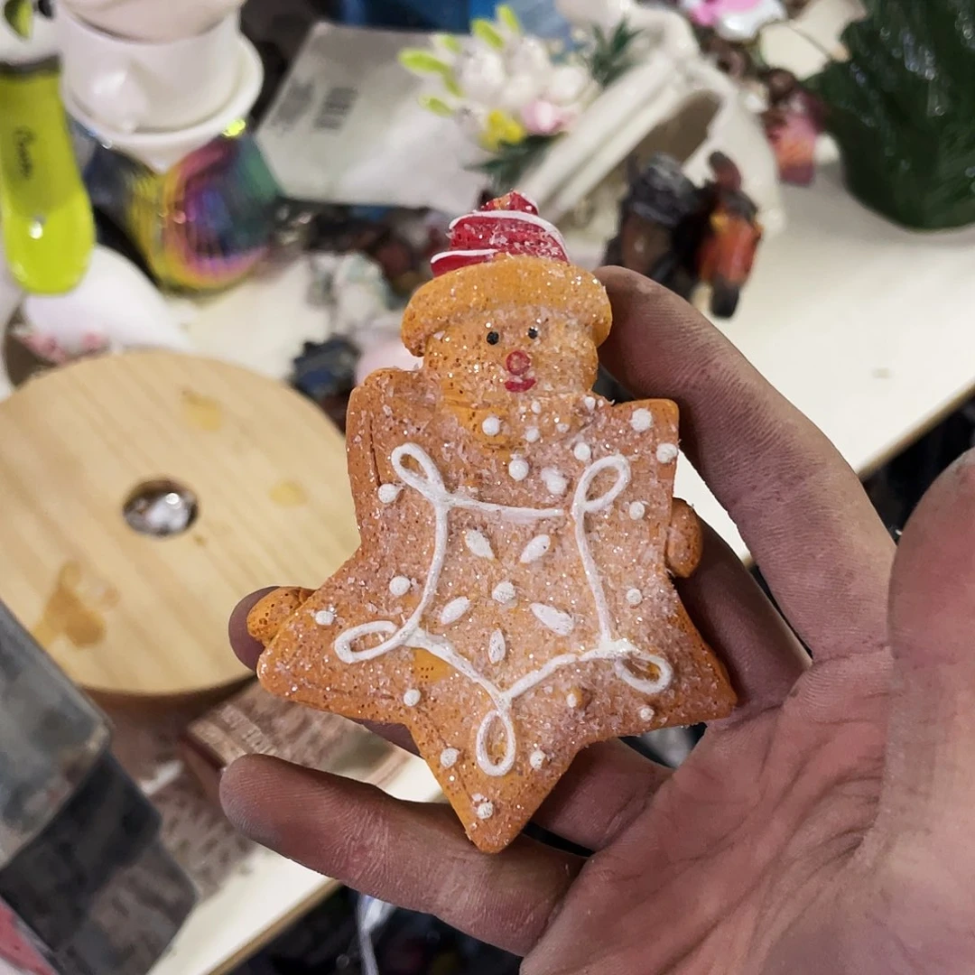 摆件?**?  瑕疵。