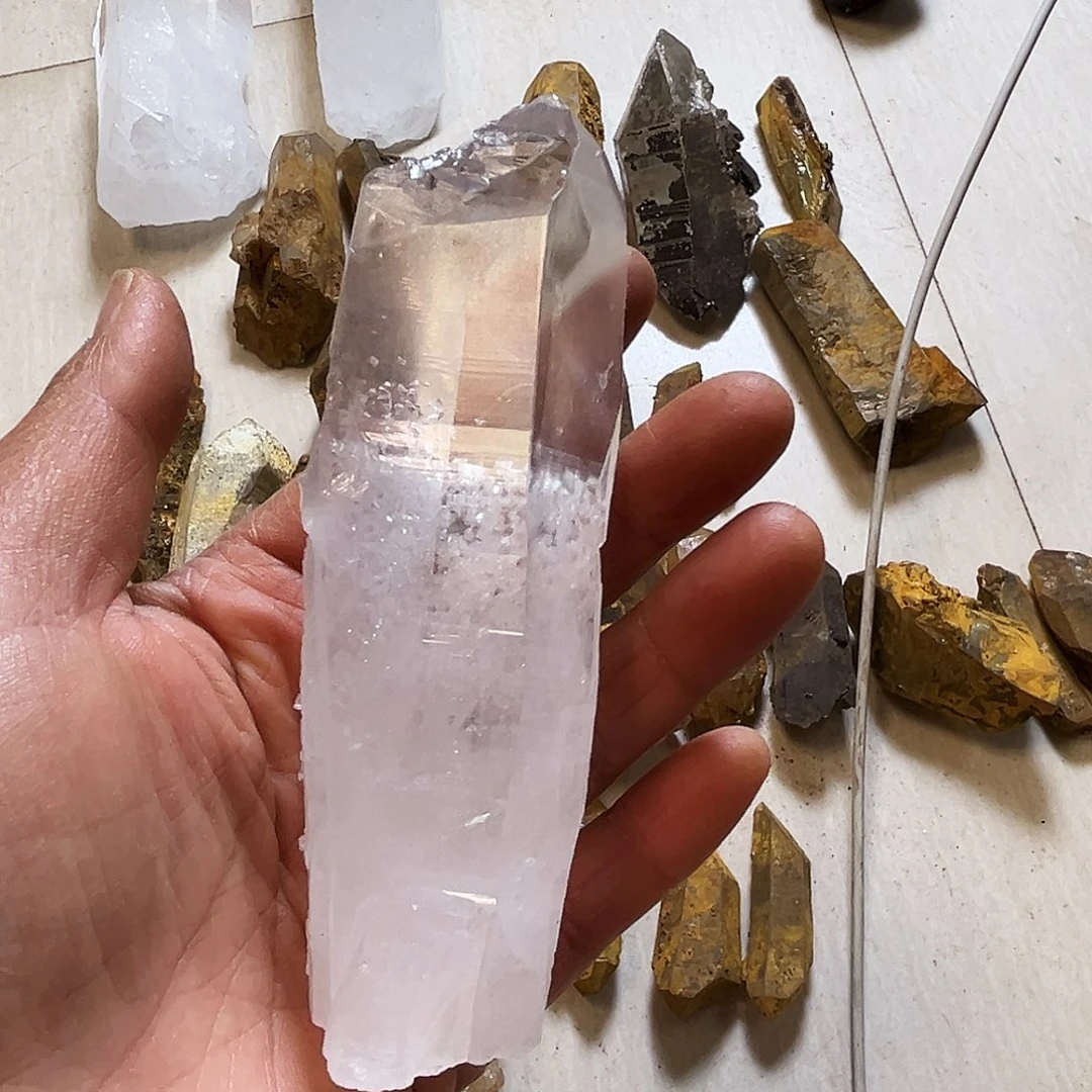 芥***子水晶未镶嵌珠宝半成品