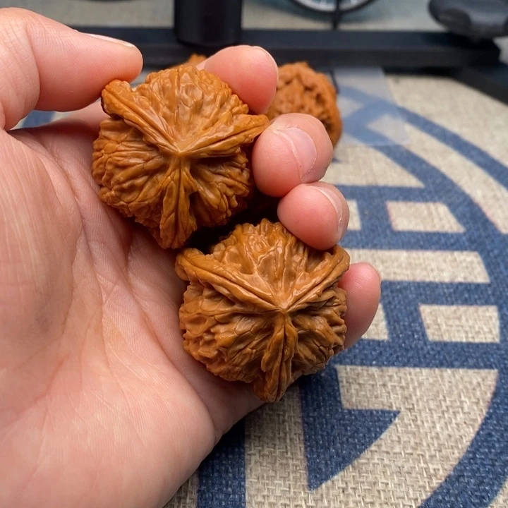 吊坠文玩核桃多*哥三棱