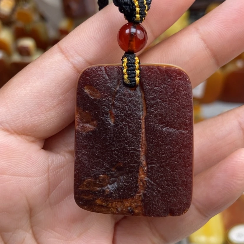 【闪购商品】琥珀颈饰未镶嵌