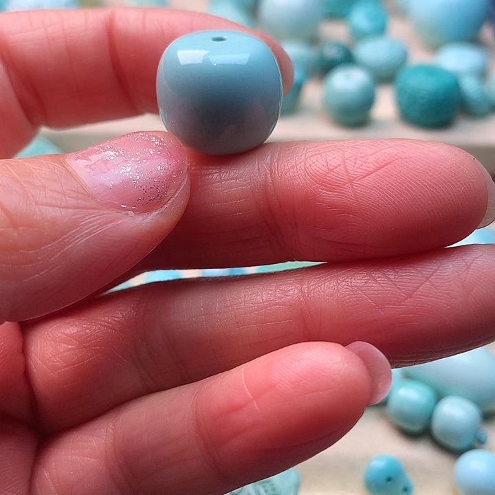 绿松石未镶嵌颈饰