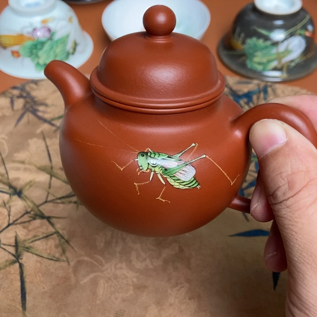 手工珐琅彩紫砂壶蝈蝈