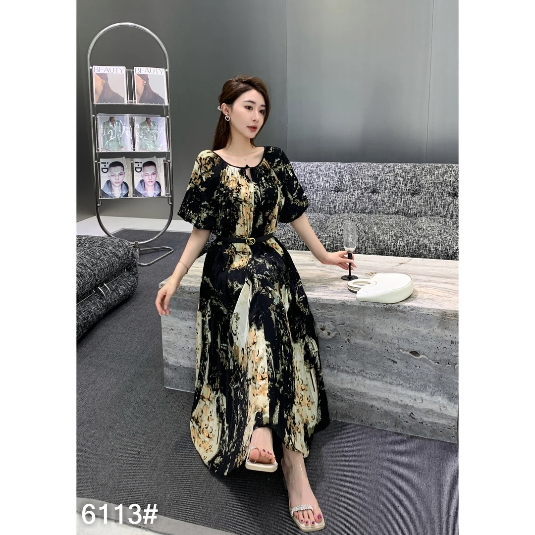 【商场高货】 时尚短袖碎花洋气褶皱女装连衣裙+腰带6113