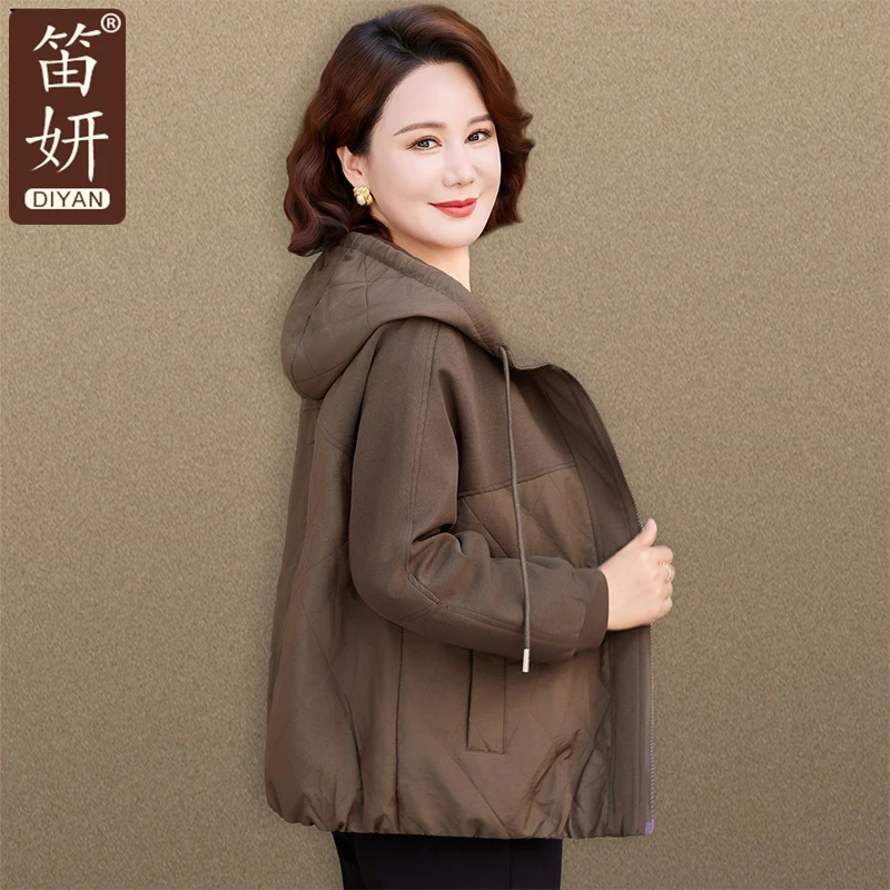 中年妈妈春秋新款夹棉外套中老年人女装秋季时尚拼接连帽夹克上衣