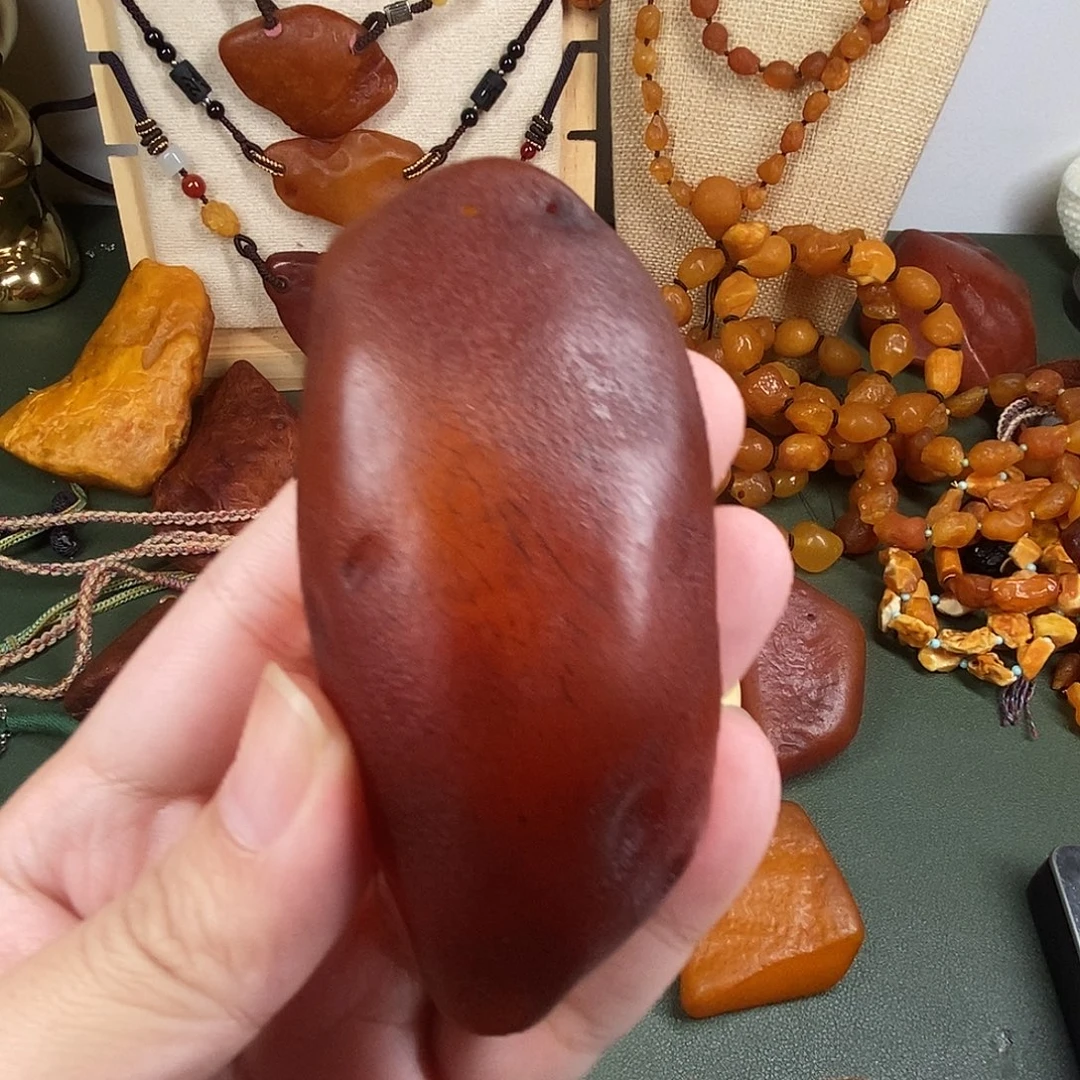 琥珀未镶嵌珠宝奇石