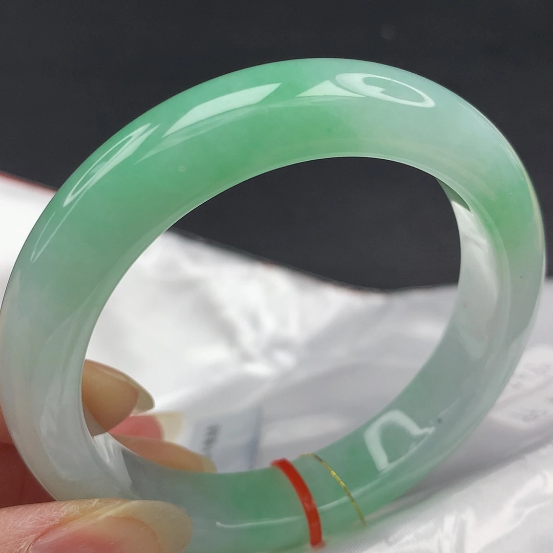 翡翠未镶嵌手镯5556圈980