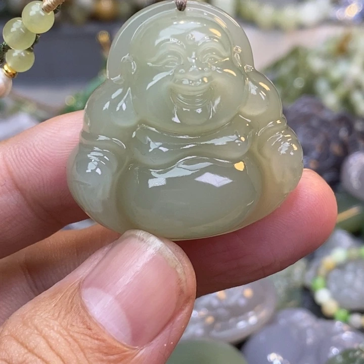 用***4和田玉未镶嵌颈饰