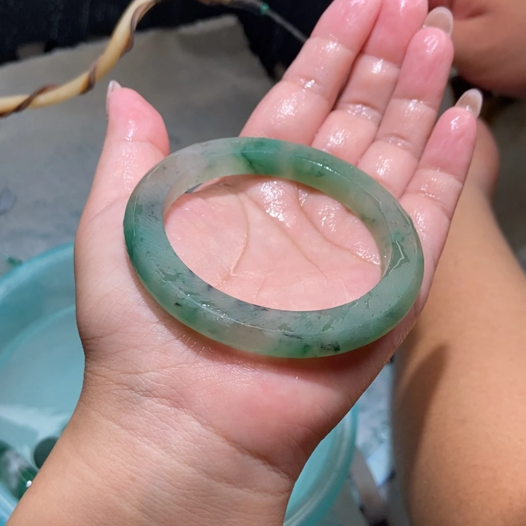 三***月石英质玉手镯未镶嵌定制