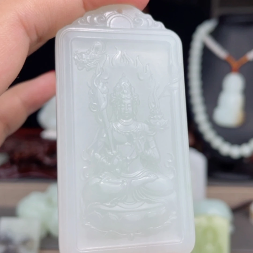 【闪购商品】颈饰未镶嵌和田玉