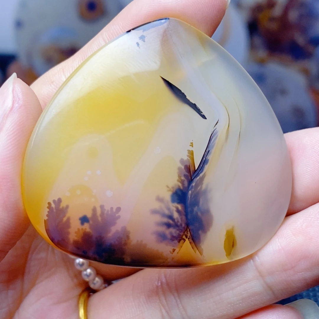 玛瑙/玉髓未镶嵌珠宝奇石