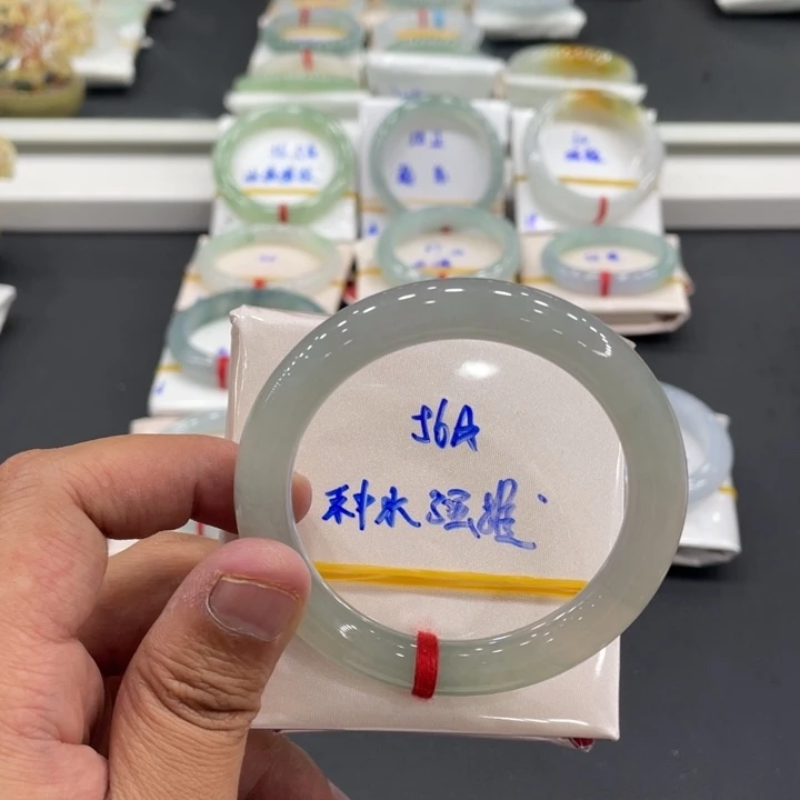 未镶嵌手镯翡翠缅甸翡翠