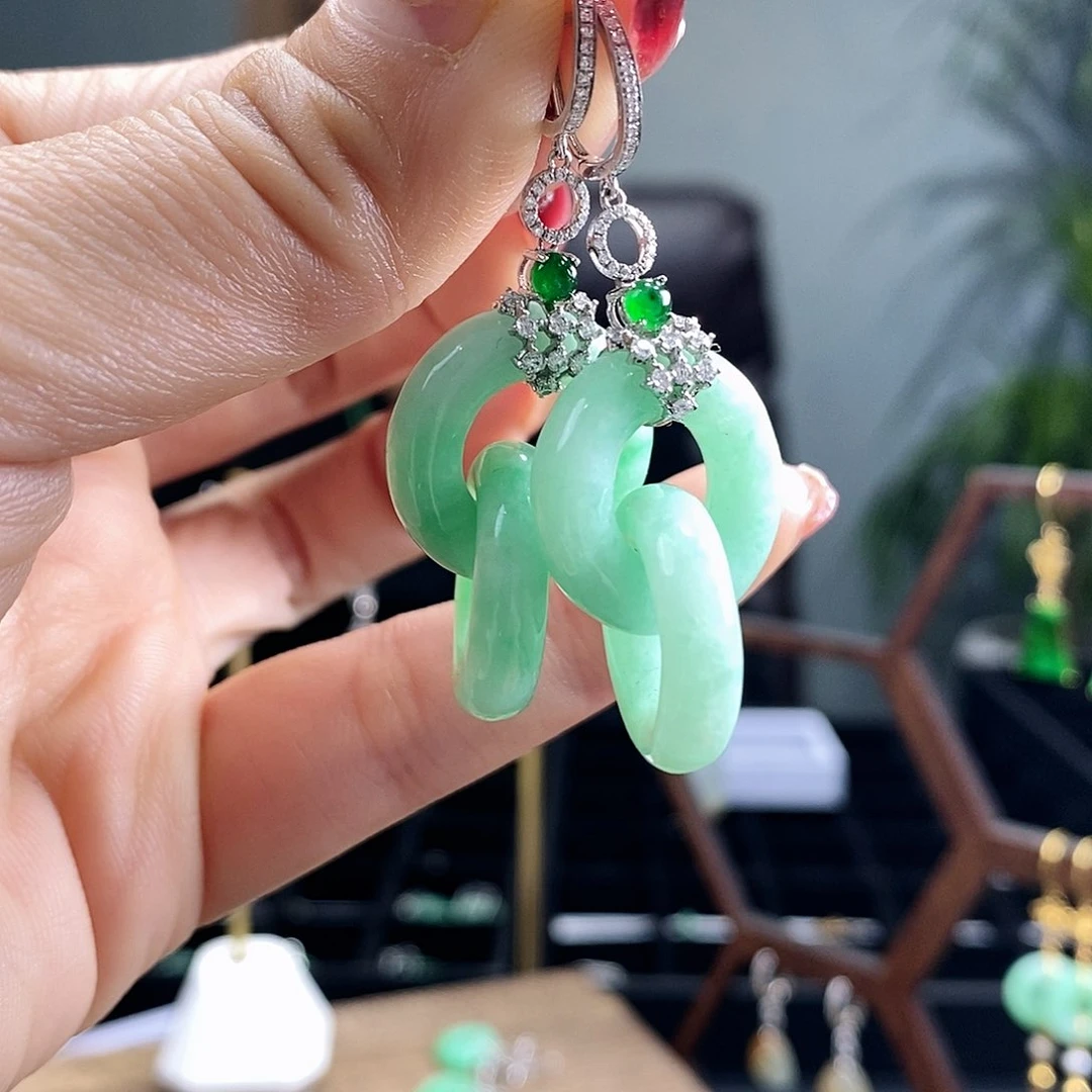 翡翠耳饰18K金镶嵌翡翠