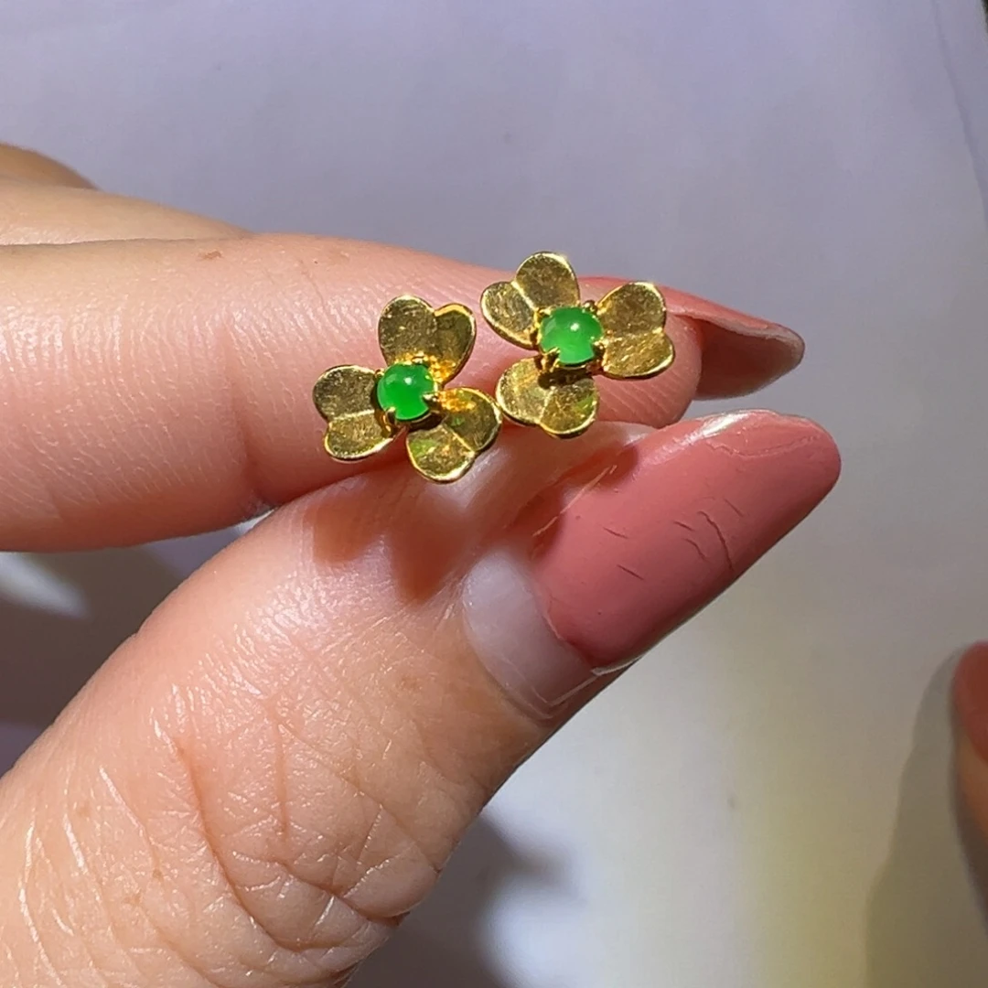 翡翠颈饰18K金镶嵌耳钉