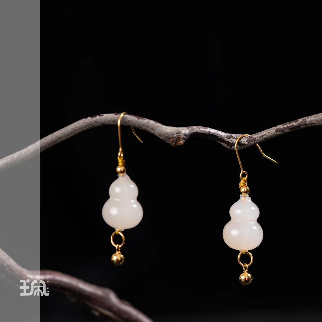 粉芙|和田玉*耳钩*S925银镀金CCA25071808多样性发其一