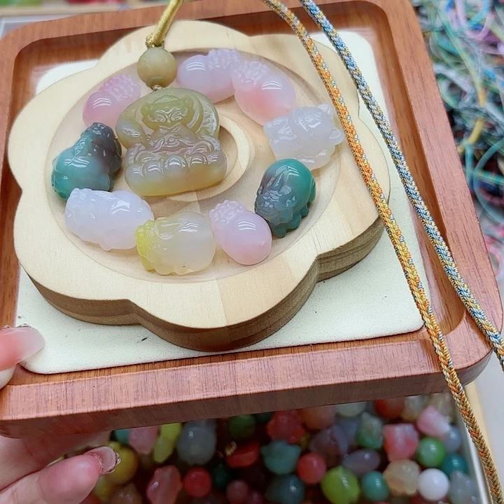 嘚***嘚未镶嵌手链玛瑙/玉髓盐源39