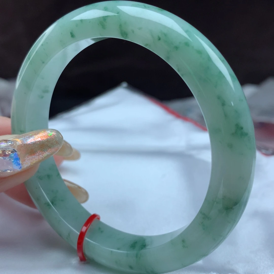 翡翠手镯未镶嵌96775，