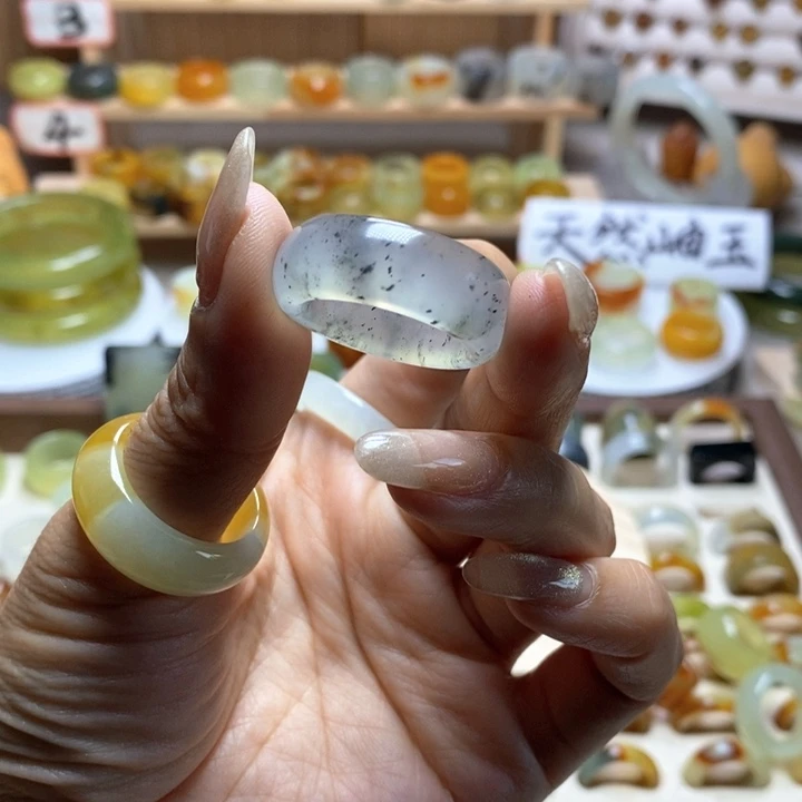 ℋ***࿐未镶嵌蛇纹石玉戒指岫玉精品指环港码 24