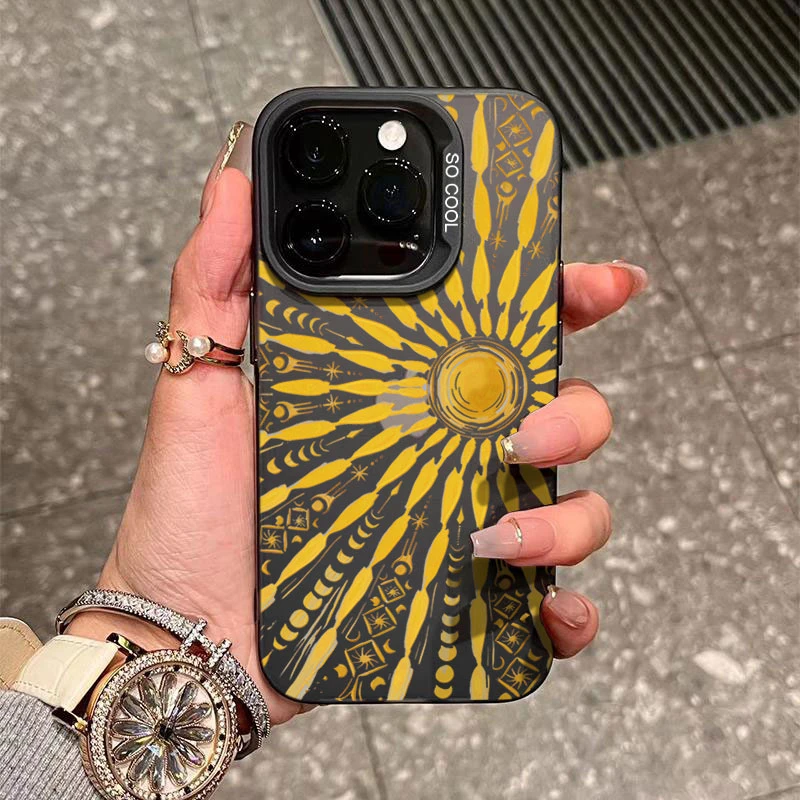 金色太阳图腾适用苹果16/15手机壳iphone14Promax13软胶12防摔11x