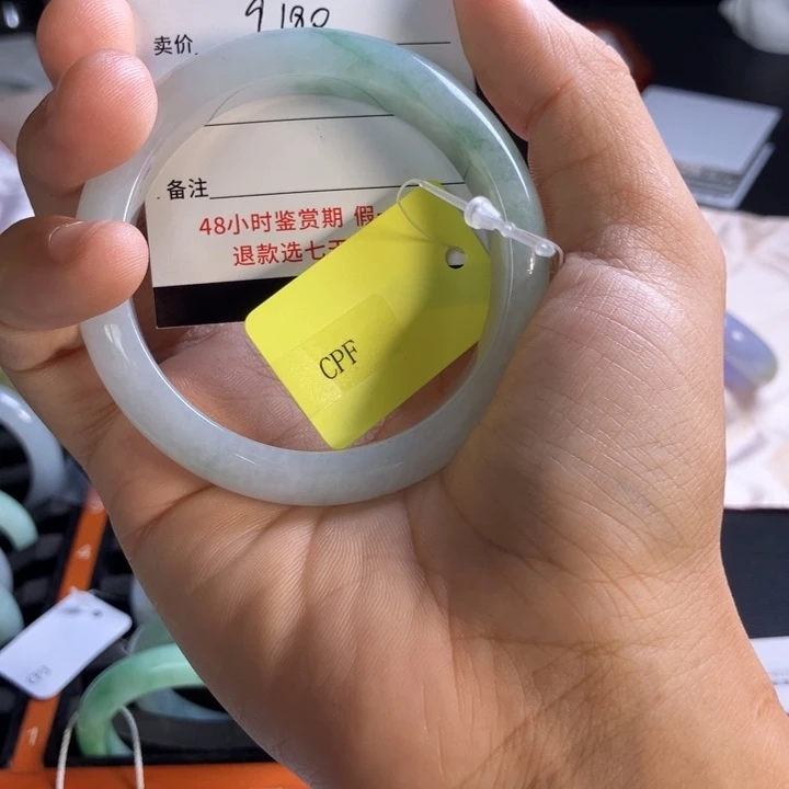 狐***戏翡翠未镶嵌手镯翡翠手镯