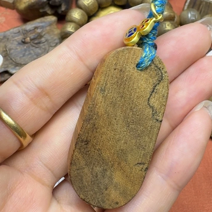 大叶紫檀（黑酸枝木类）