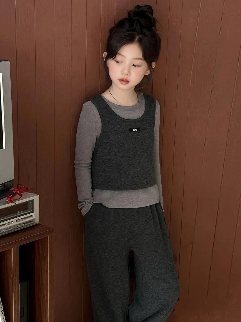 女童马甲三件套秋装2025新款儿童洋气长袖T恤女孩直筒裤休闲套装