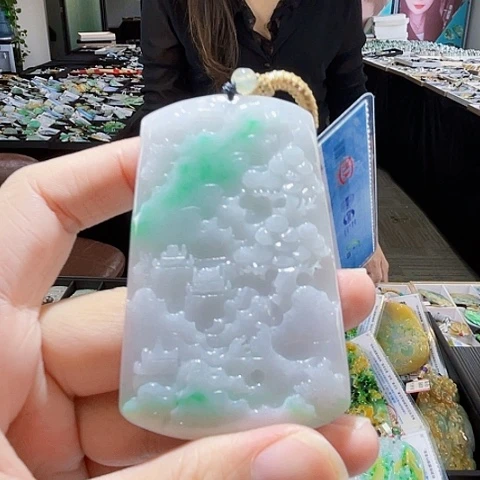 翡翠未镶嵌颈饰翡翠