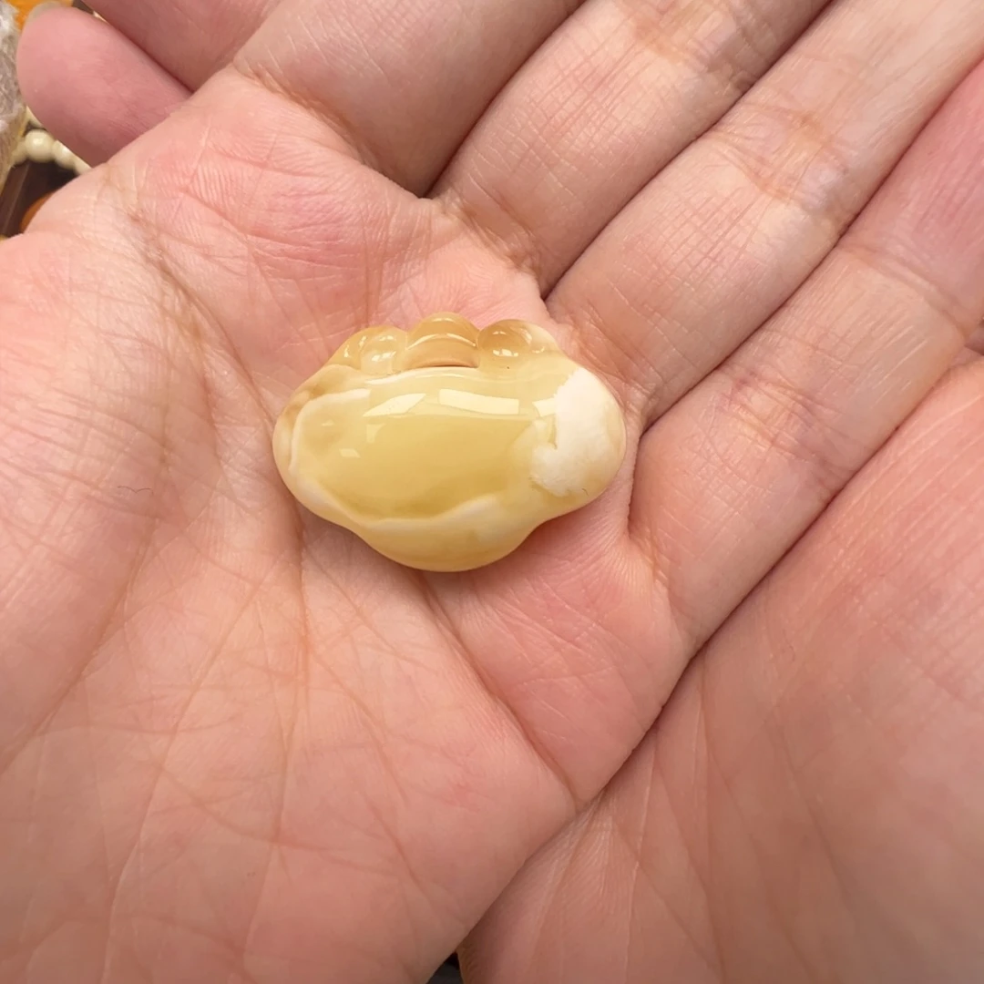 裸石蜜蜡未镶嵌蜜蜡
