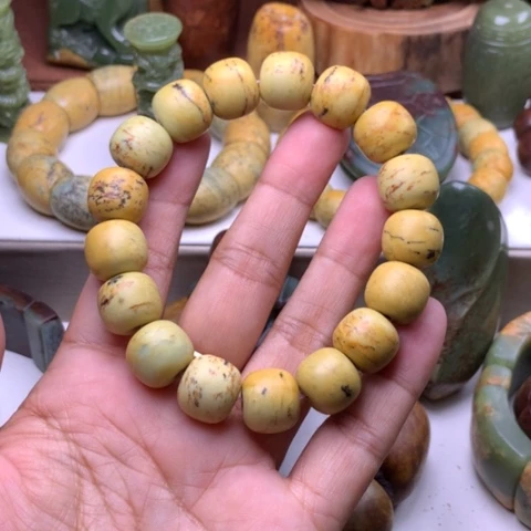 用***7岫岩河磨玉（透闪石质玉）未镶嵌手串