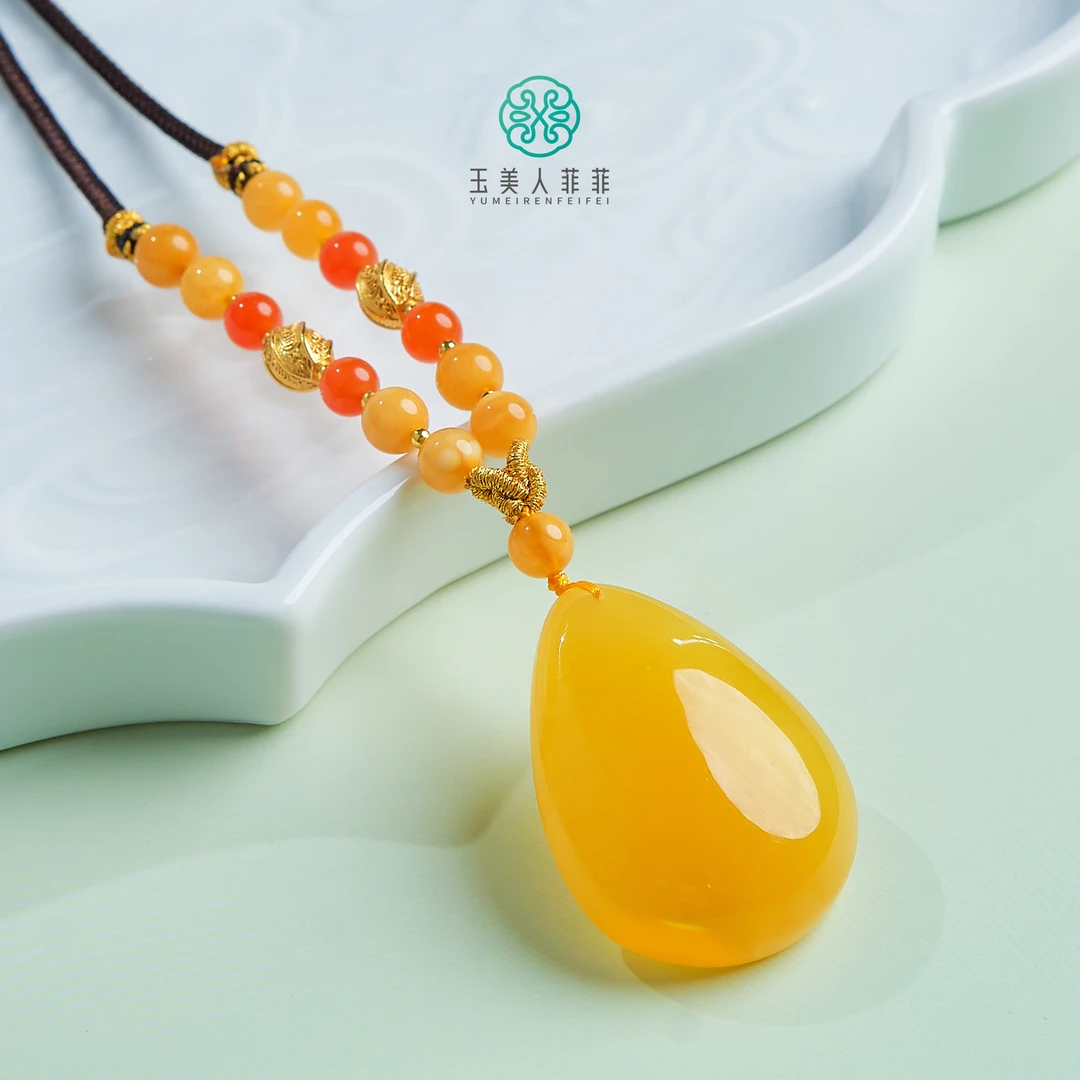 石惑珠宝-蜜蜡吊坠水滴项链约41*30mm/多样性发一赠链