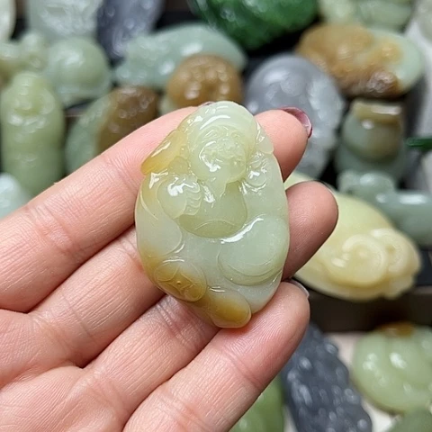 颈饰未镶嵌和田玉