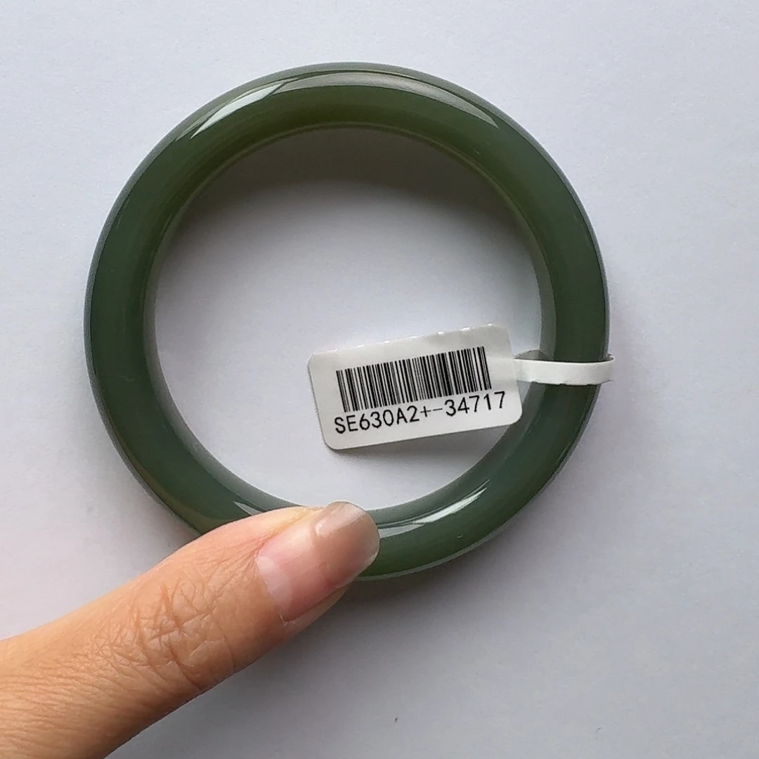 和田玉未镶嵌手镯57