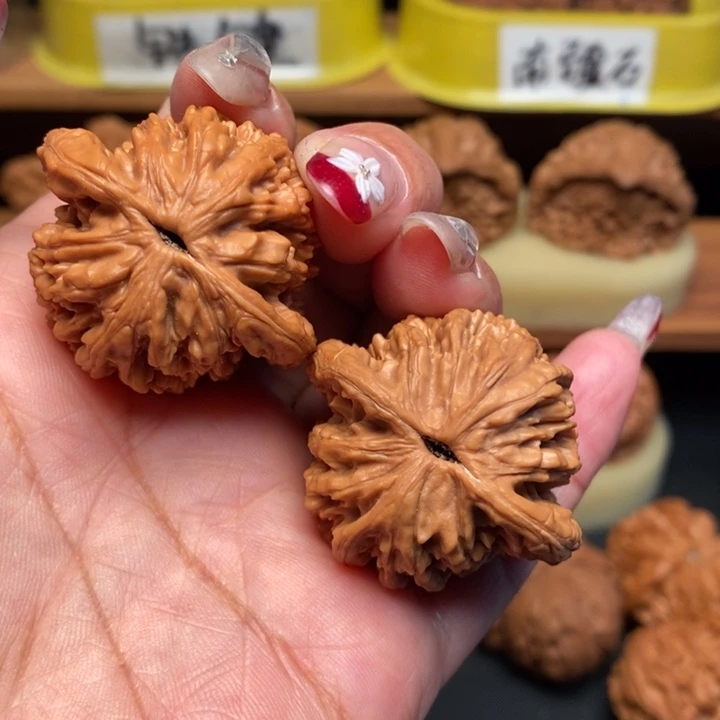 前***锦吊坠文玩核桃38全品麦虎