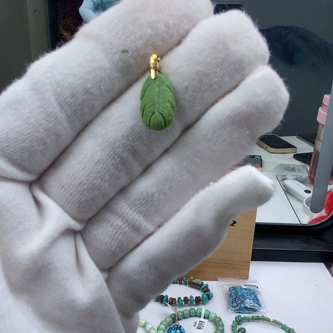 绿松石18K金镶嵌珠宝奇石